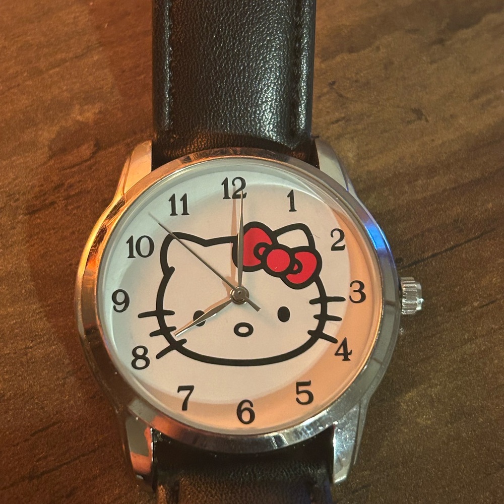Hello Kitty Watch with Brown and Black Strap - Picture 10 of 10